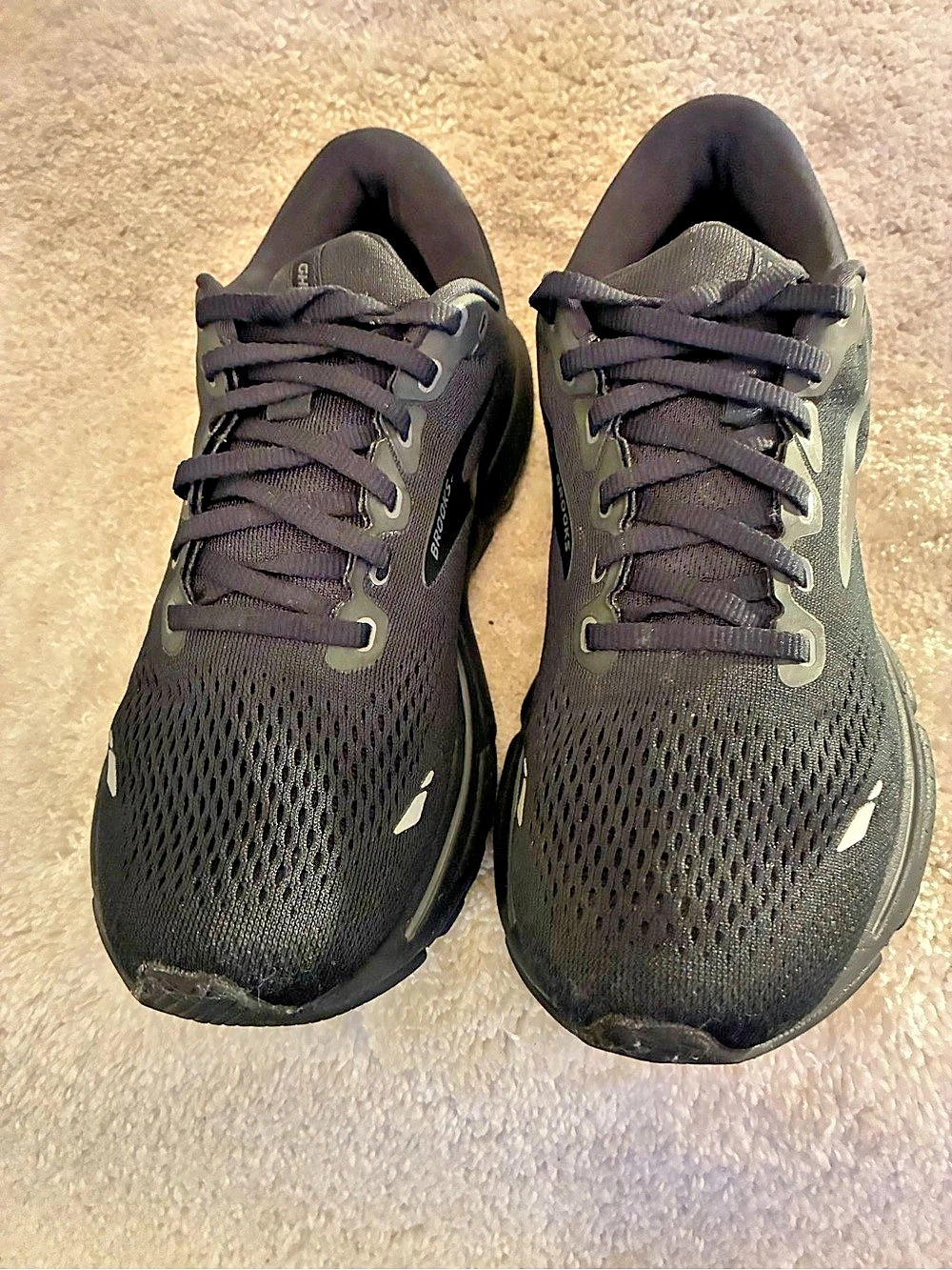 Brooks Ghost 15 Women’s Athletic Running Shoe US 9.5 D Black 1203801B020